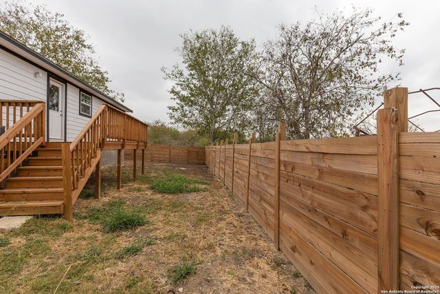 1123 Ainsworth, Gonzales, TX 78629