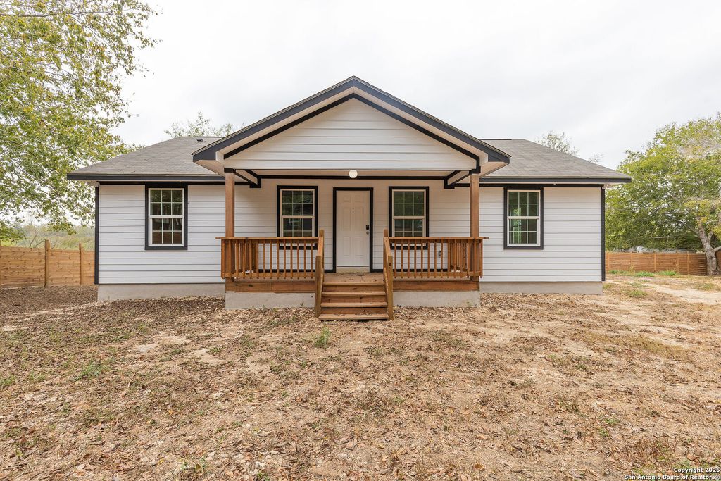 1123 Ainsworth, Gonzales, TX 78629