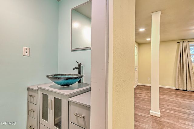 156 Reynolds Hills Drive, Rogersville, TN 37857