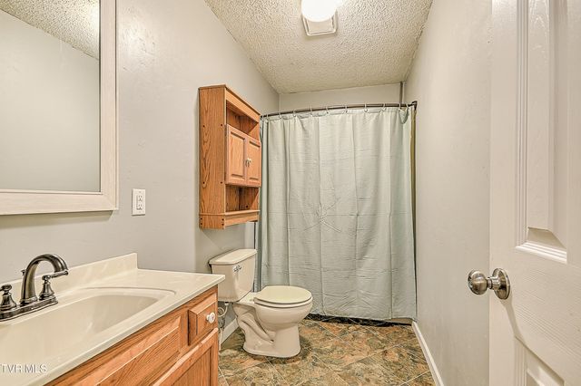 156 Reynolds Hills Drive, Rogersville, TN 37857