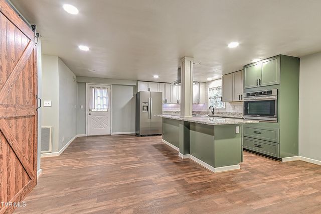 156 Reynolds Hills Drive, Rogersville, TN 37857