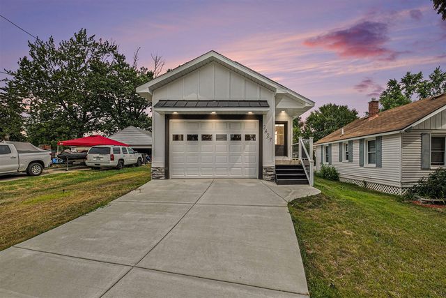 2048 Wyoming Avenue, Wyoming, MI 49519