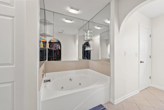 1160 Forsyth Lane, Galena, OH 43021