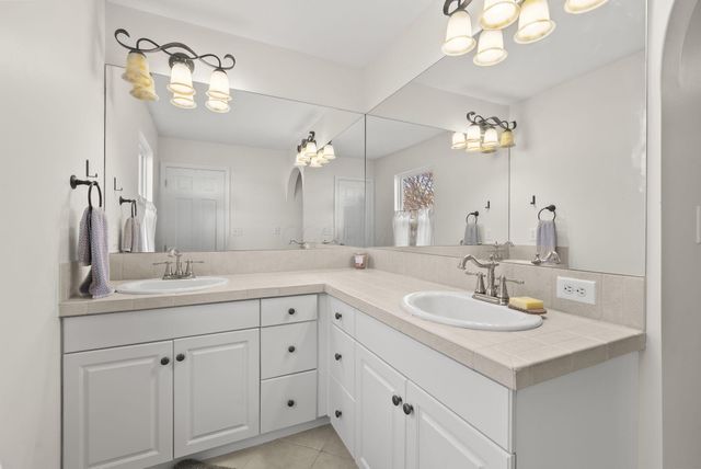 1160 Forsyth Lane, Galena, OH 43021