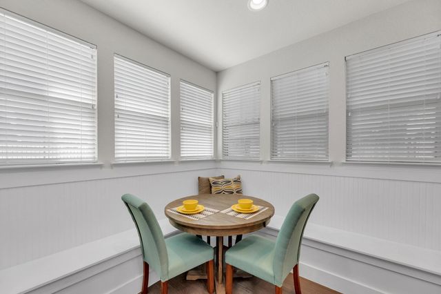 1050 Kenney Fort XING 4, Round Rock, TX 78665