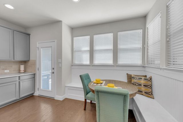 1050 Kenney Fort XING 4, Round Rock, TX 78665
