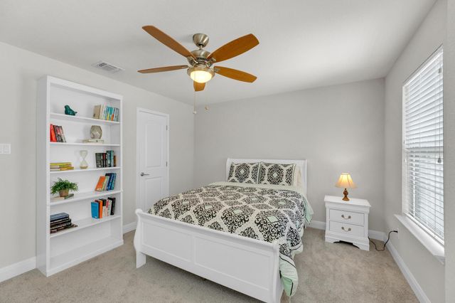 1050 Kenney Fort XING 4, Round Rock, TX 78665