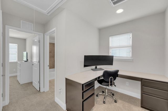 1050 Kenney Fort XING 4, Round Rock, TX 78665