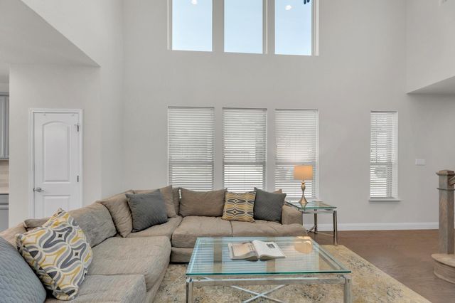 1050 Kenney Fort XING 4, Round Rock, TX 78665