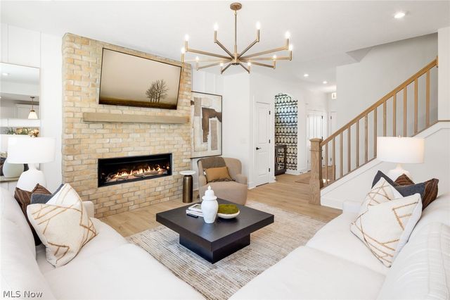 5645 Knob Oak Drive, Medina, OH 44256