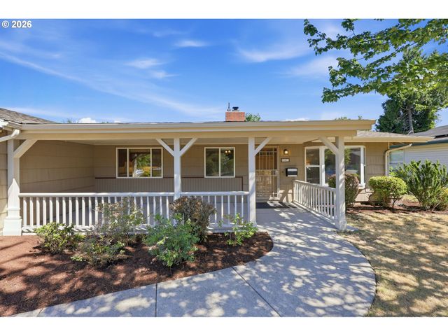 12431 Ne KNOTT St, Portland, OR 97230