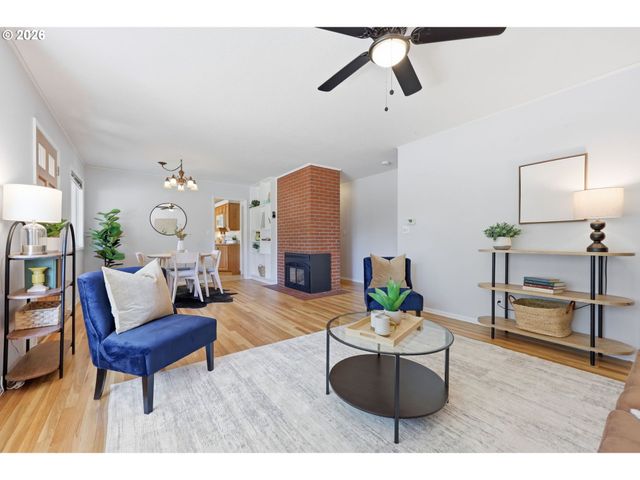 12431 Ne KNOTT St, Portland, OR 97230