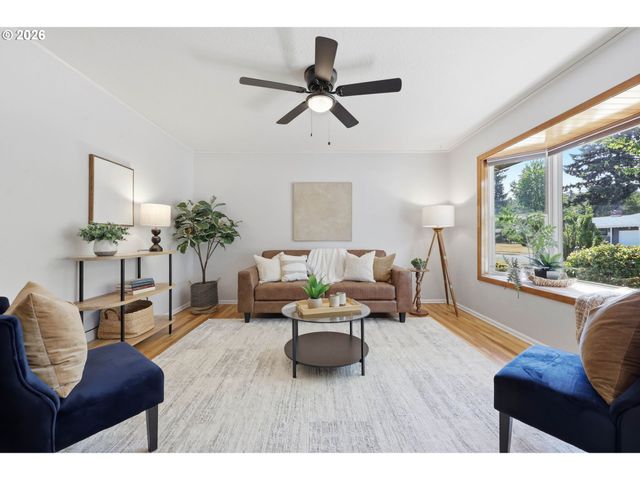 12431 Ne KNOTT St, Portland, OR 97230
