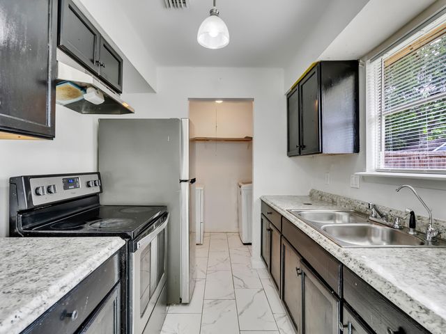 3207 Brookston Street, Houston, TX 77045
