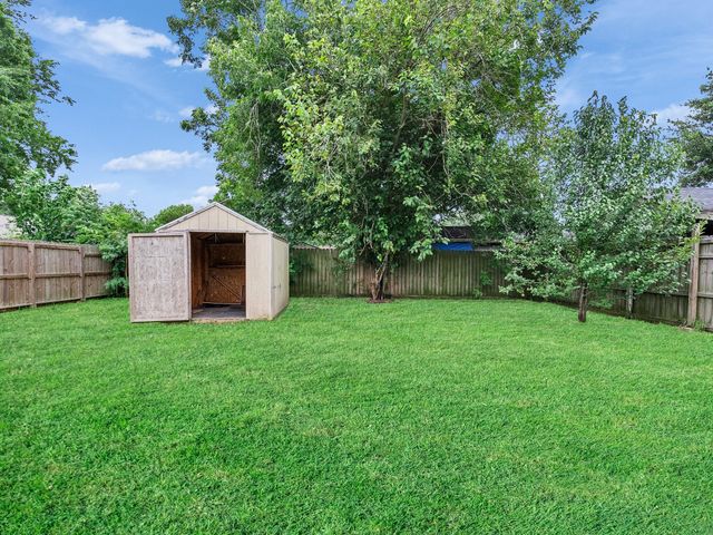 3207 Brookston Street, Houston, TX 77045