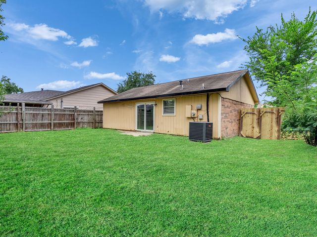 3207 Brookston Street, Houston, TX 77045