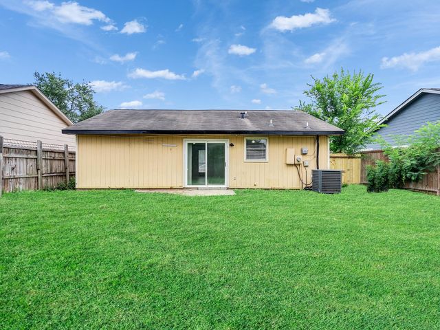 3207 Brookston Street, Houston, TX 77045