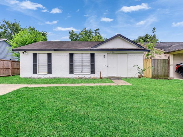3207 Brookston Street, Houston, TX 77045