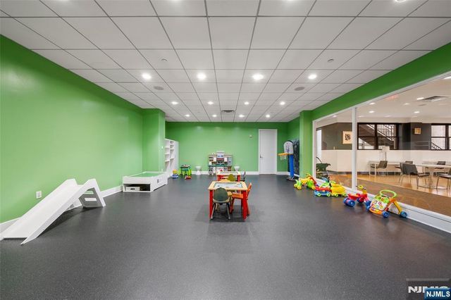 4 Beacon Way 1804, Jersey City, NJ 07304