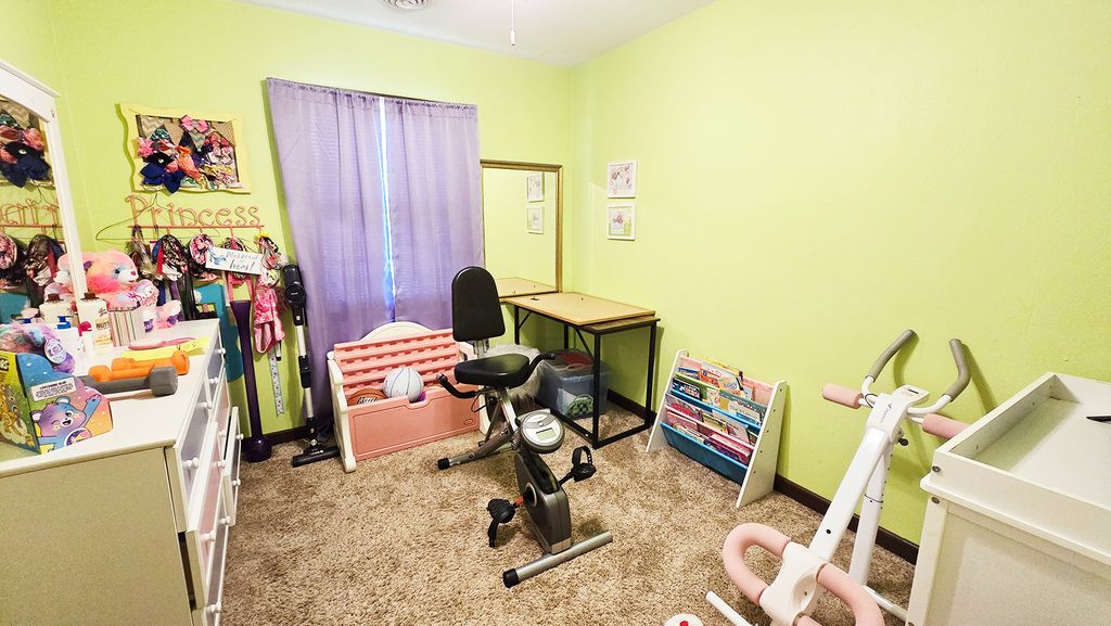 Image 15 of property listing at 409 S Pleasant Avenue, Centralia, IL 62801