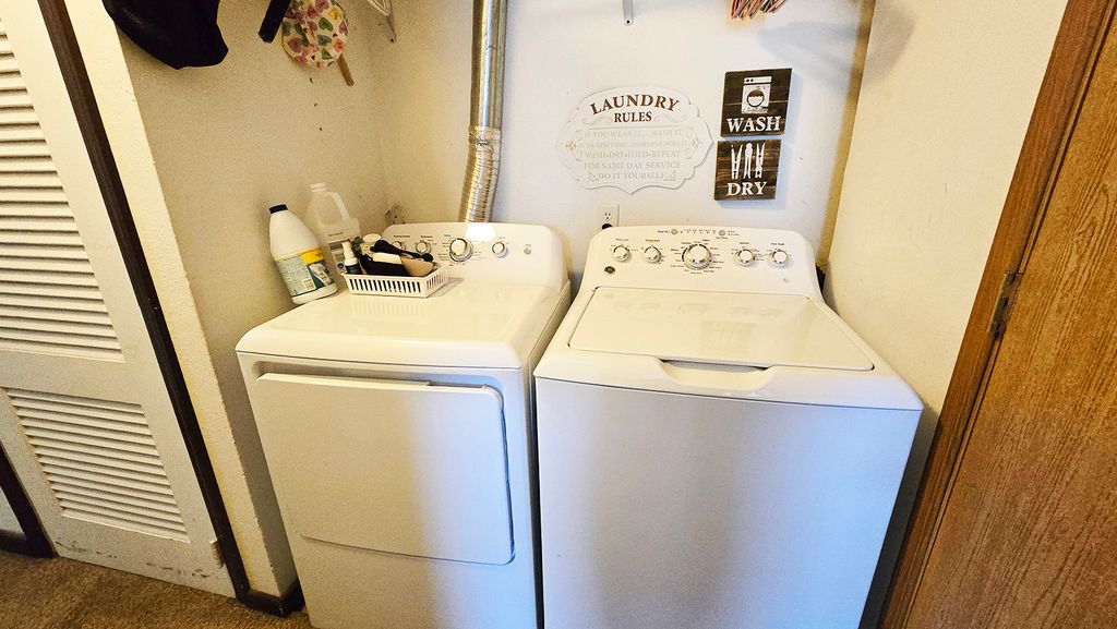 Image 21 of property listing at 409 S Pleasant Avenue, Centralia, IL 62801