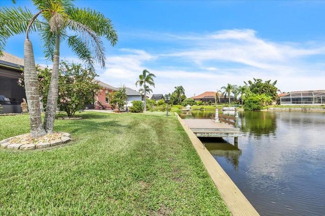 11614 SW COURTLY MANOR DRIVE, Lake Suzy, FL 34269