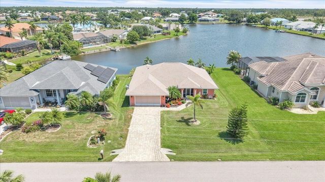 11614 SW COURTLY MANOR DRIVE, Lake Suzy, FL 34269