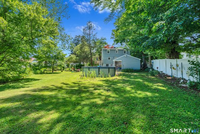 211 Maple Avenue, North Haven, CT 06473