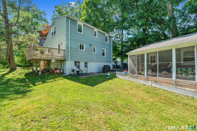 211 Maple Avenue, North Haven, CT 06473
