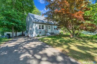 211 Maple Avenue, North Haven, CT 06473