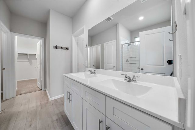 5225 Heritage Street, Haltom City, TX 76117