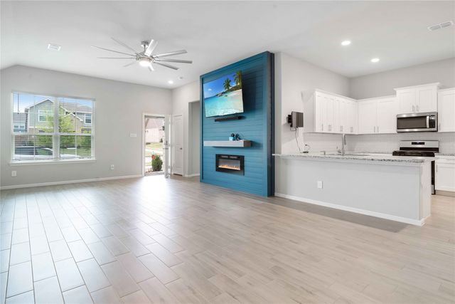 5225 Heritage Street, Haltom City, TX 76117