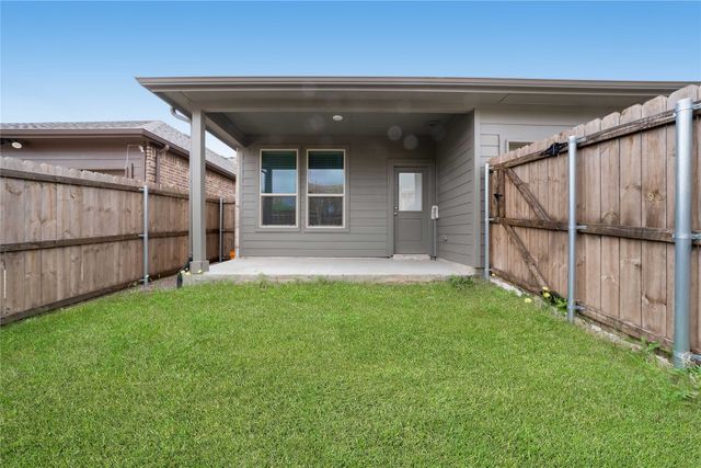 5225 Heritage Street, Haltom City, TX 76117
