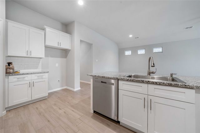 5225 Heritage Street, Haltom City, TX 76117