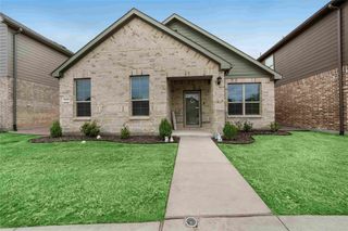 5225 Heritage Street, Haltom City, TX 76117