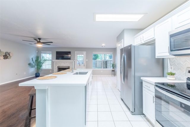 19 Timberstar Street, The Woodlands, TX 77382