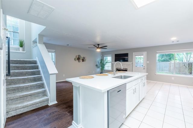 19 Timberstar Street, The Woodlands, TX 77382