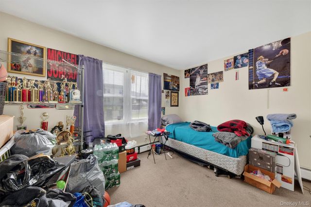 27-28 Williamsburg Drive, Newburgh, NY 12550