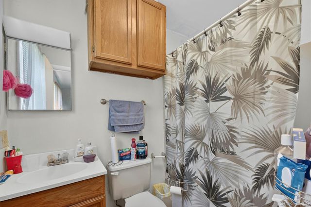 27-28 Williamsburg Drive, Newburgh, NY 12550