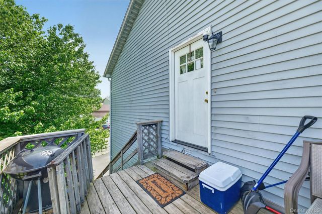 27-28 Williamsburg Drive, Newburgh, NY 12550
