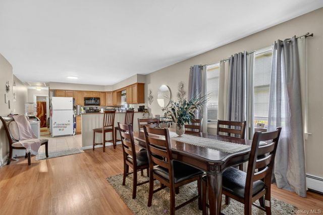 27-28 Williamsburg Drive, Newburgh, NY 12550