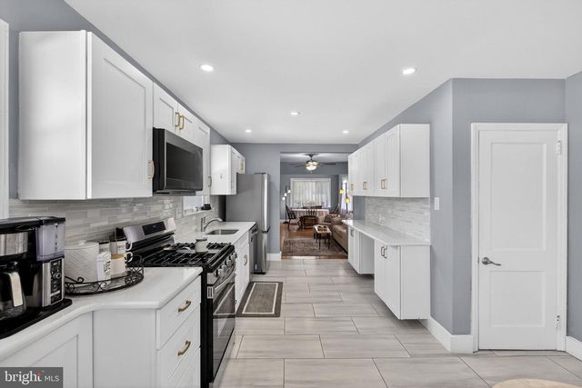 133 3RD AVE, Mount Ephraim, NJ 08059