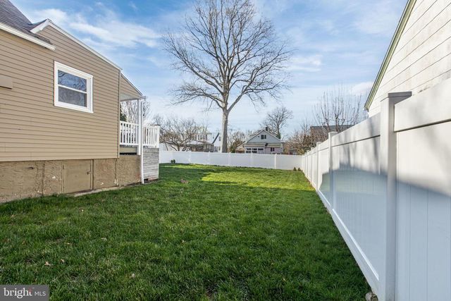 133 3RD AVE, Mount Ephraim, NJ 08059