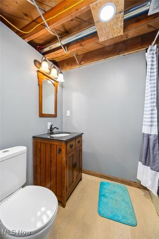 12214 Thompson Road, Vermilion, OH 44089