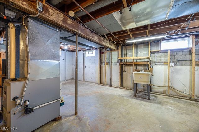 12214 Thompson Road, Vermilion, OH 44089