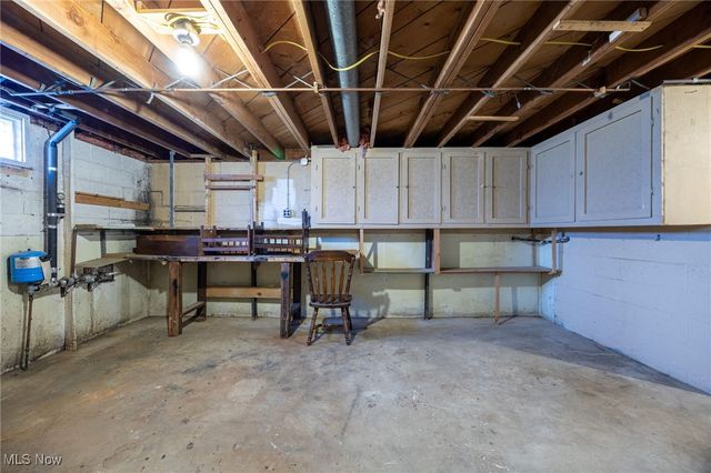 12214 Thompson Road, Vermilion, OH 44089