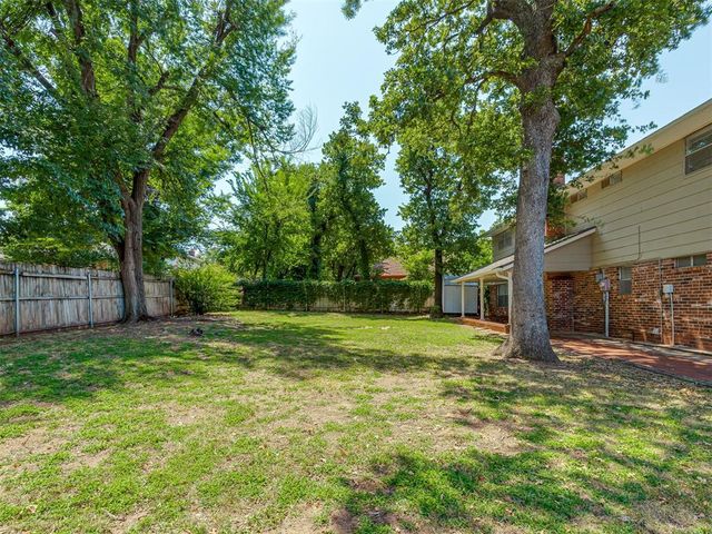1900 Cedar Ridge Road, Edmond, OK 73013