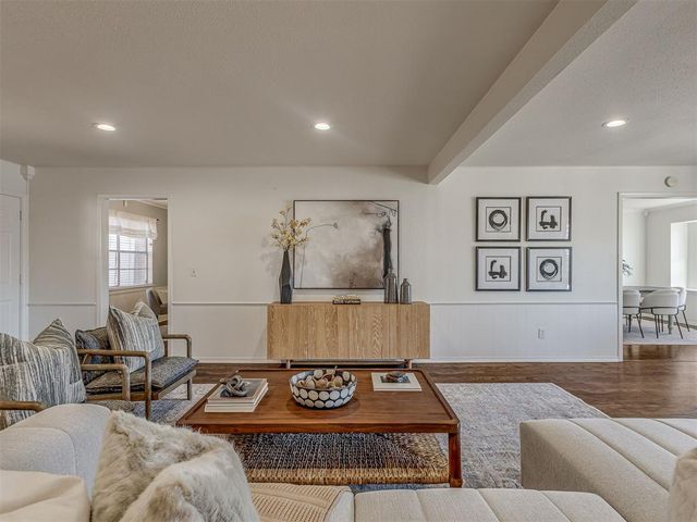 1900 Cedar Ridge Road, Edmond, OK 73013