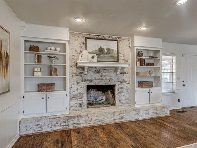 1900 Cedar Ridge Road, Edmond, OK 73013