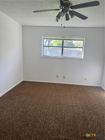 6 Ramona Lane, Victoria, TX 77904